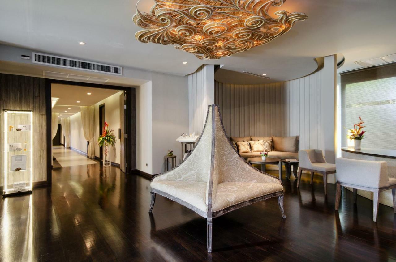 Wyndham Sea Pearl Resort, Phuket Patong Ngoại thất bức ảnh The lobby of the hotel