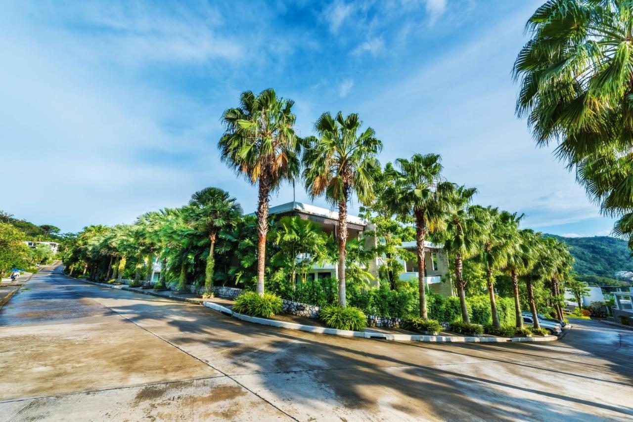 Wyndham Sea Pearl Resort, Phuket Patong Ngoại thất bức ảnh The resort's main entrance