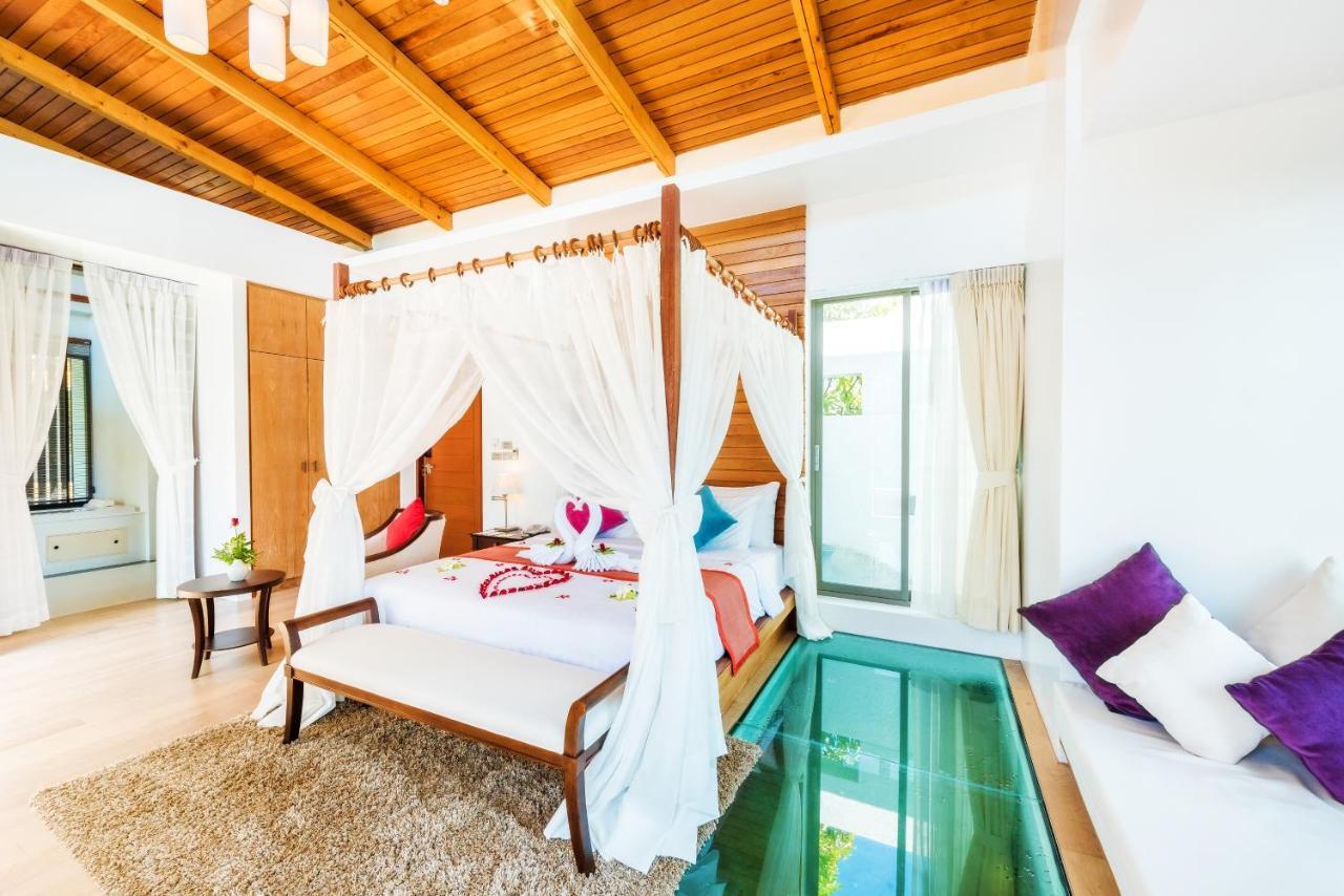 Wyndham Sea Pearl Resort, Phuket Patong Ngoại thất bức ảnh A bedroom at the resort