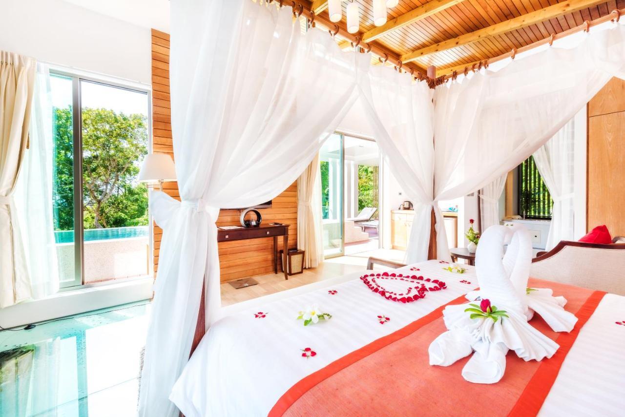 Wyndham Sea Pearl Resort, Phuket Patong Ngoại thất bức ảnh A bedroom at the resort